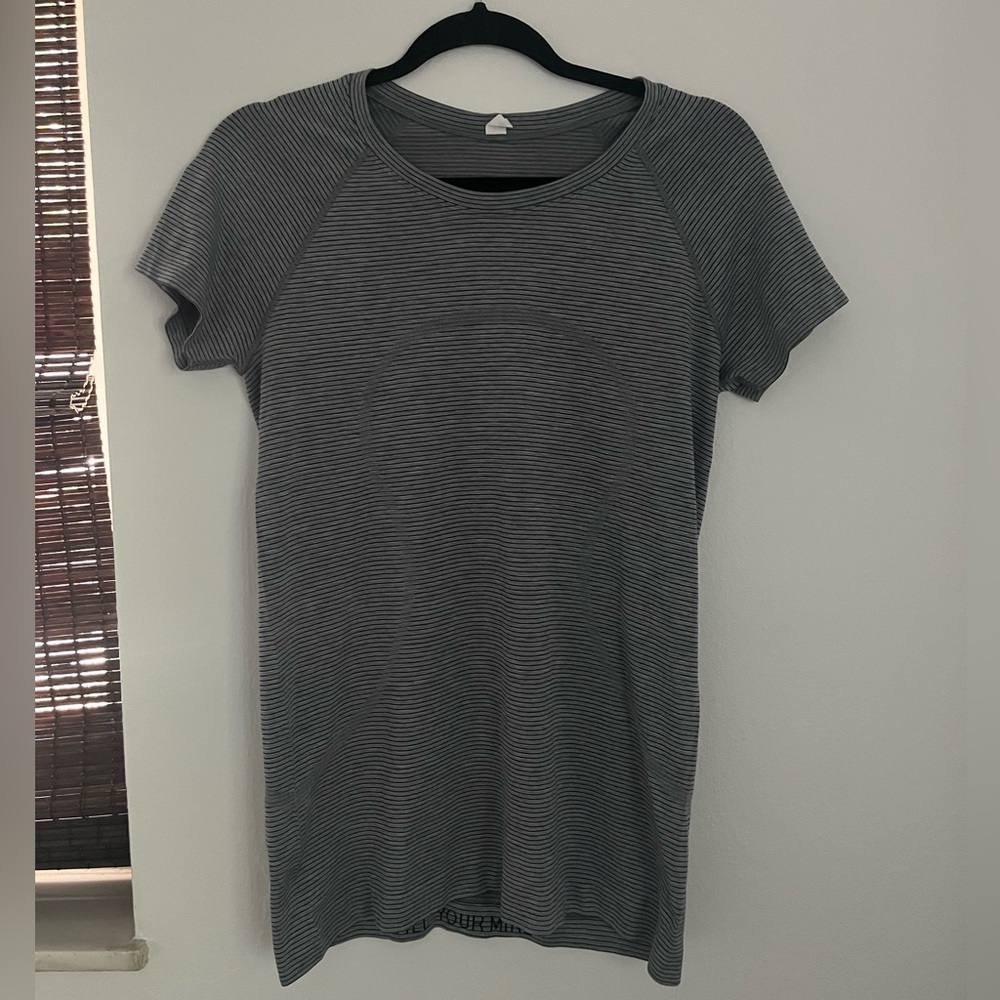 Lululemon Swiftly Tech Short Sleeve Shirt